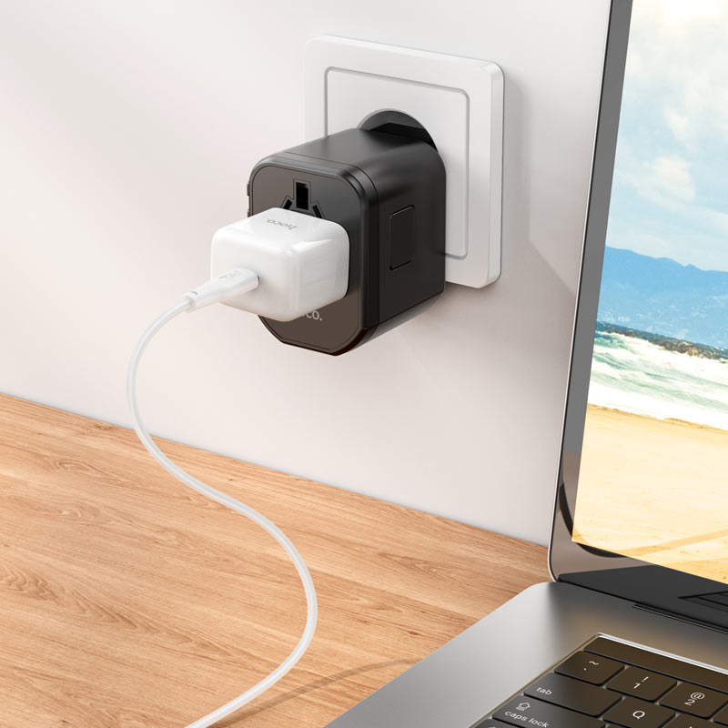 Hoco Universal Conversion Charger - AC15